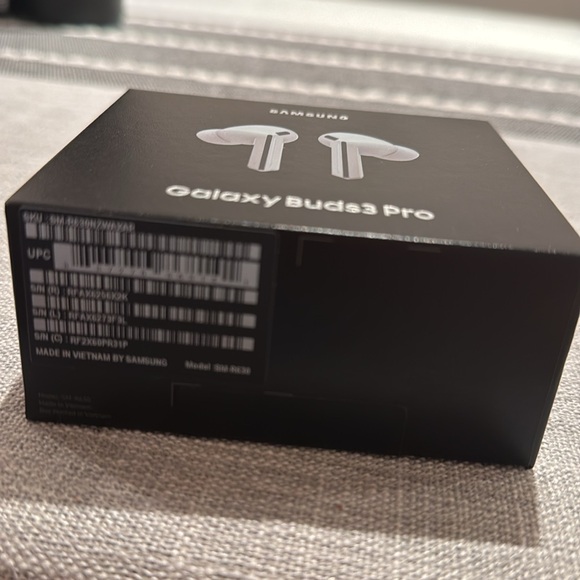 Samsung galaxy buds 3 Pro - Picture 4 of 5